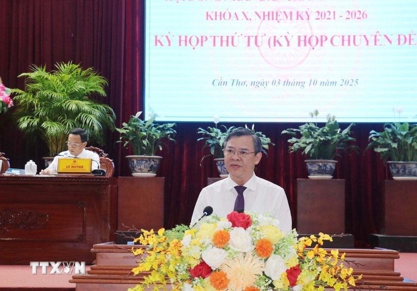 Ông Trương Cảnh Tuyên được bầu giữ chức Chủ tịch UBND TP Cần Thơ