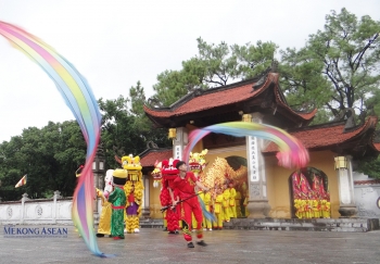 Tưởng niệm 583 năm ngày mất danh nhân văn hóa thế giới Nguyễn Trãi ở Côn Sơn