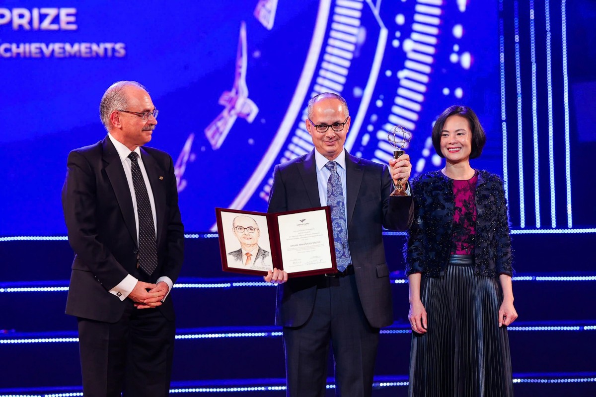 Chủ nhân Giải thưởng VinFuture mùa đầu tiên nhận Giải Nobel Hóa học 2025