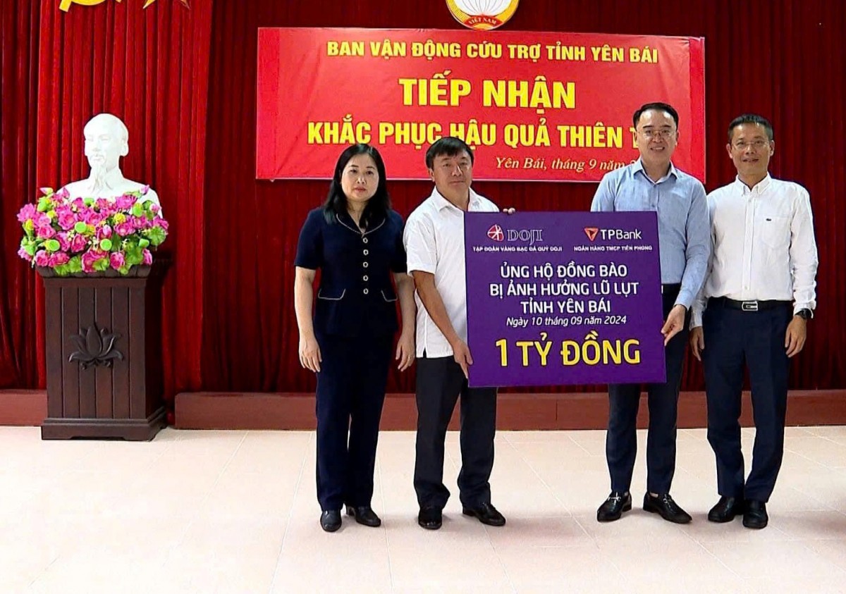 Tập đoàn DOJI liên tiếp được vinh danh những giải thưởng uy tín
