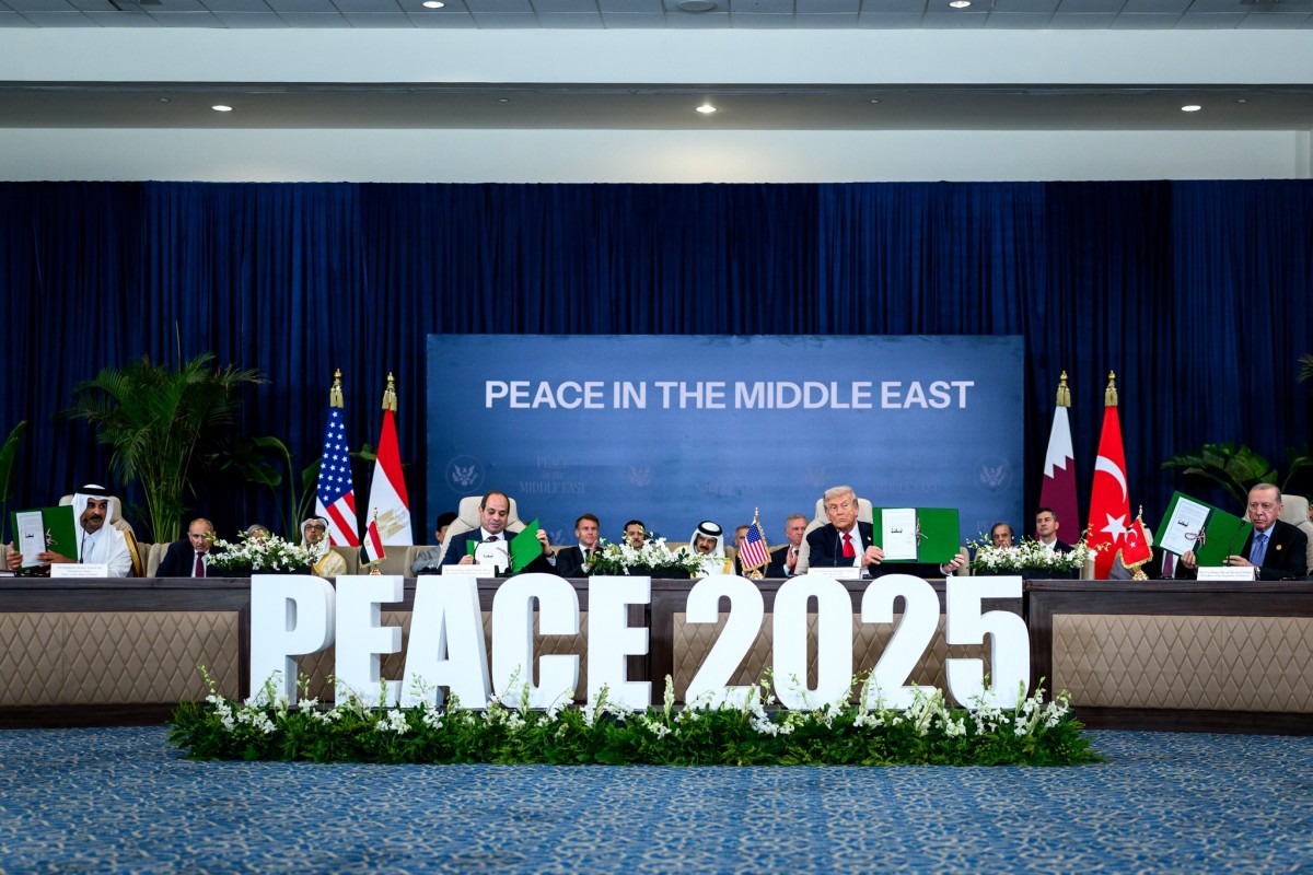 Tổng thống Mỹ và lãnh đạo các nước ký thỏa thuận ngừng bắn ở Dải Gaza