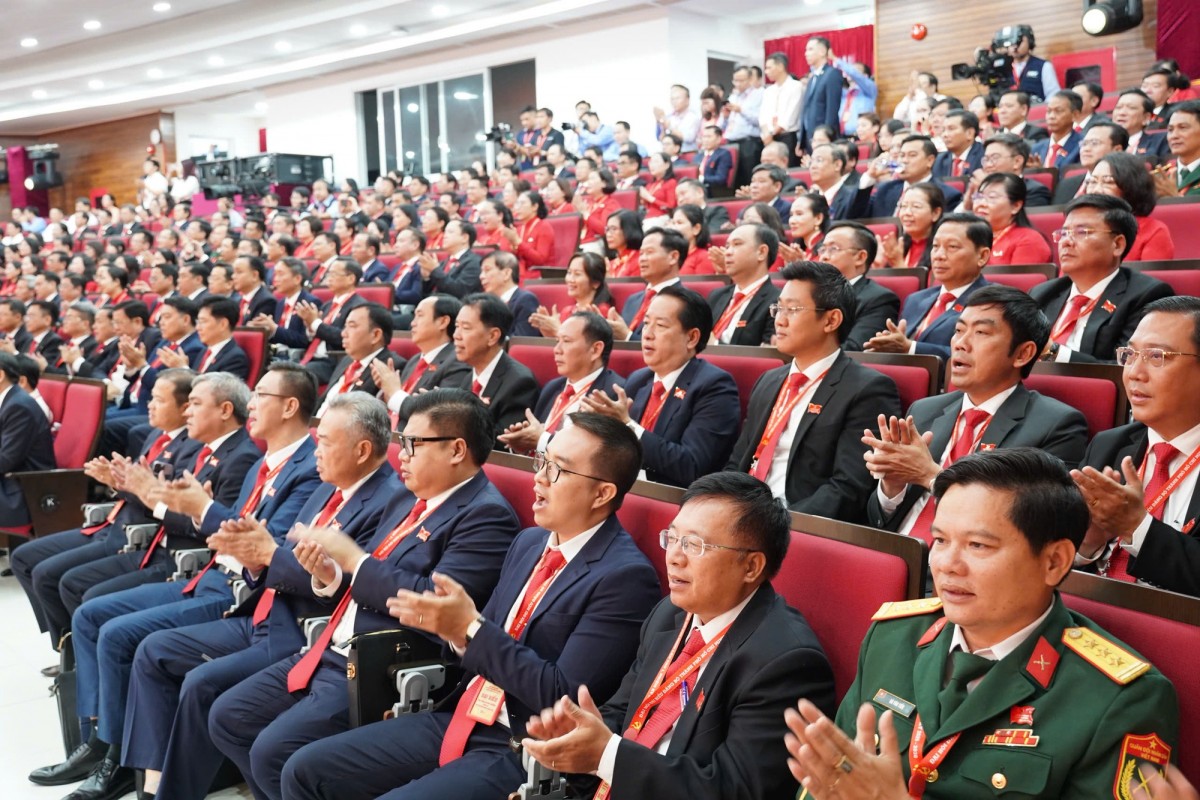 'Tạo khí thế, niềm tin và động lực cho sự phát triển của TP HCM giai đoạn mới'