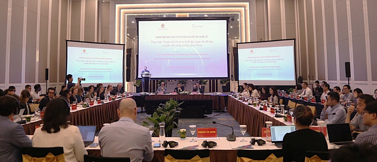 Cần tăng tốc huy động 10 tỷ USD cho chuyển đổi năng lượng công bằng