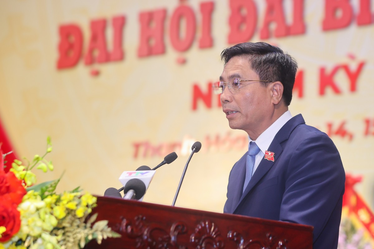 Bí thư Tỉnh uỷ Nguyễn Doãn Anh trình bày diễn văn khai mạc Đại hội - Ảnh: VGP