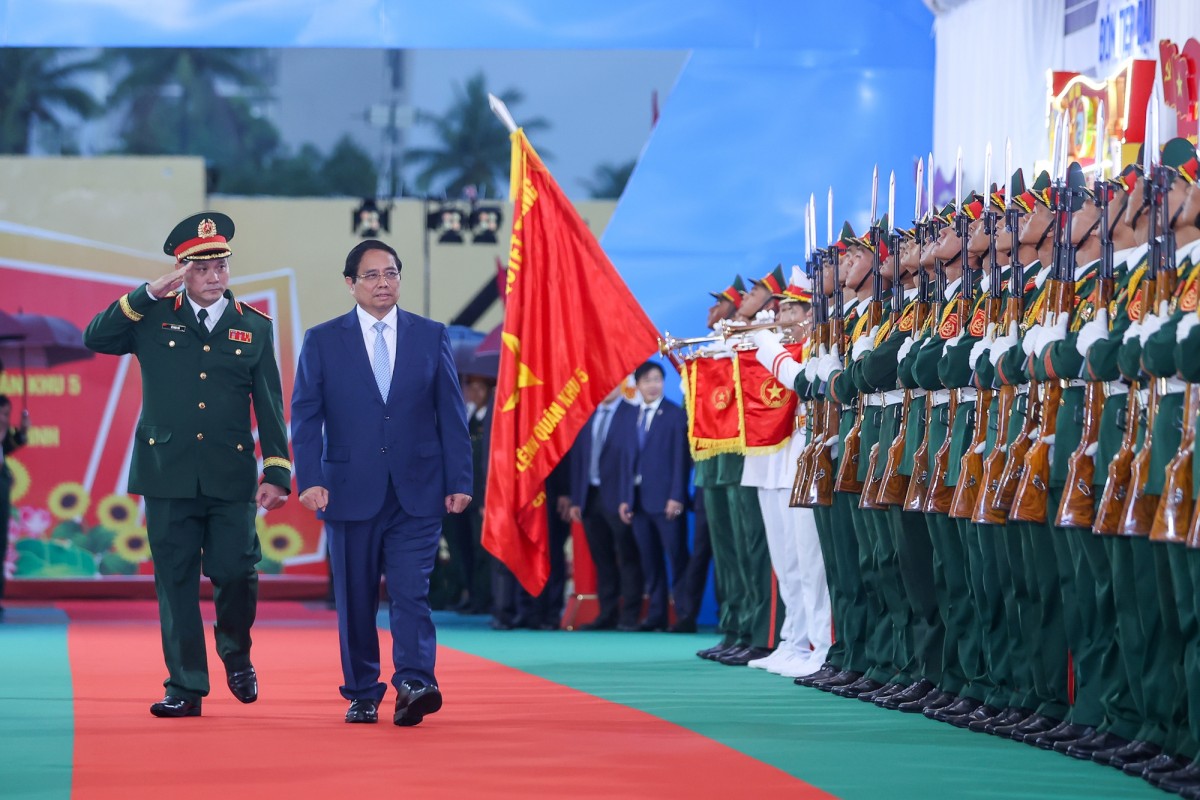 'Quân khu 5 phải là nòng cốt trong thực hiện tốt đường lối quốc phòng toàn dân'
