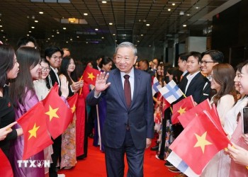 Tổng Bí thư Tô Lâm đến Helsinki, bắt đầu thăm chính thức Phần Lan