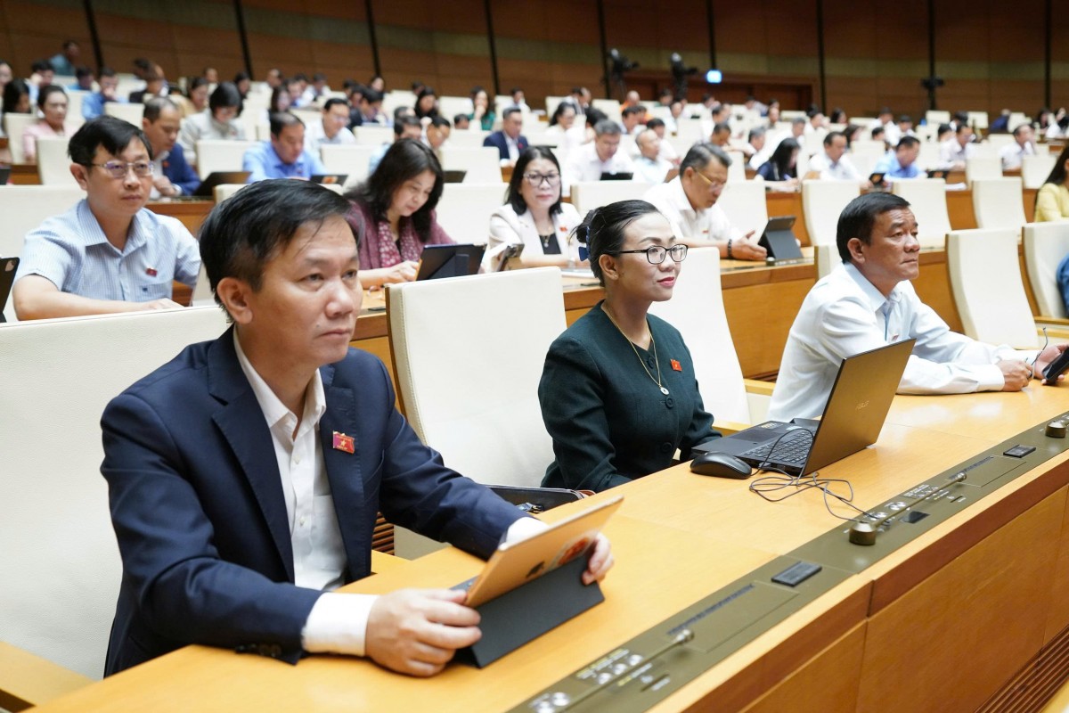 Đề xuất bỏ cấp bằng tốt nghiệp THCS, dùng một bộ sách giáo khoa