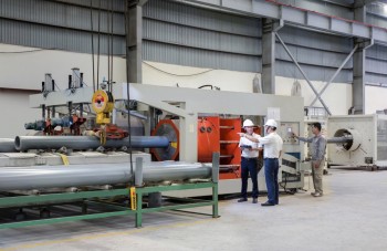 Hai doanh nghiệp nhựa đầu ngành thắng lớn