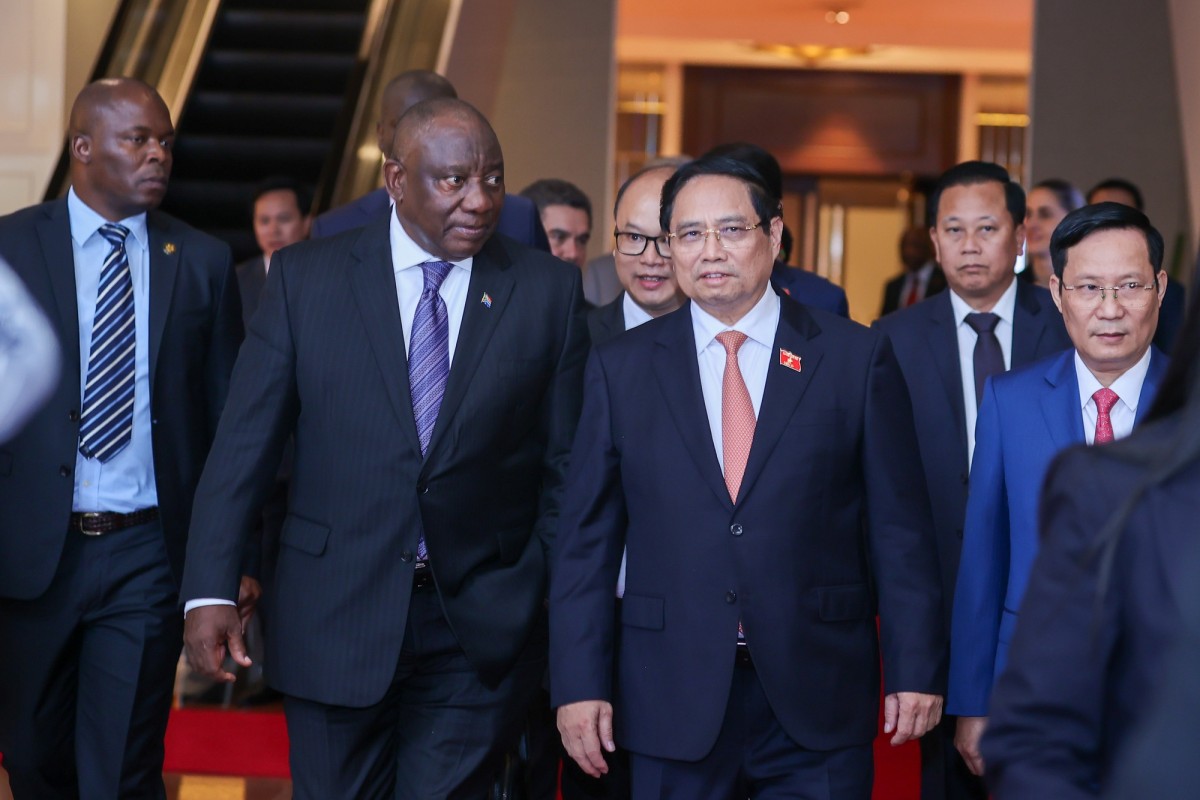 Thủ tướng Phạm Minh Chính và Tổng thống Cộng hòa Nam Phi Cyril Ramaphosa tại Diễn đàn Doanh nghiệp Việt Nam - Nam Phi. Ảnh: VGP.