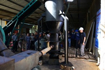 Lò khí hóa biến phế phẩm nông nghiệp thành năng lượng xanh