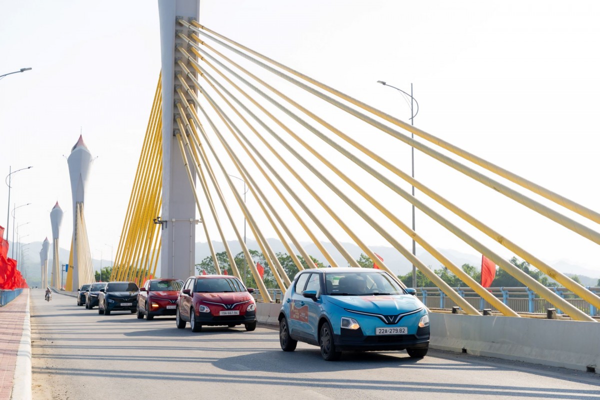 Vì sao VinFast VF 5 liên tiếp là quán quân doanh số thị trường ô tô Việt