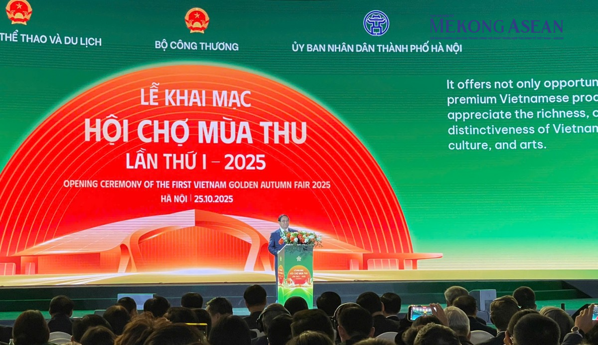 Thủ tướng Phạm Minh Chính phát biểu tại lễ khai mạc hội chợ. 