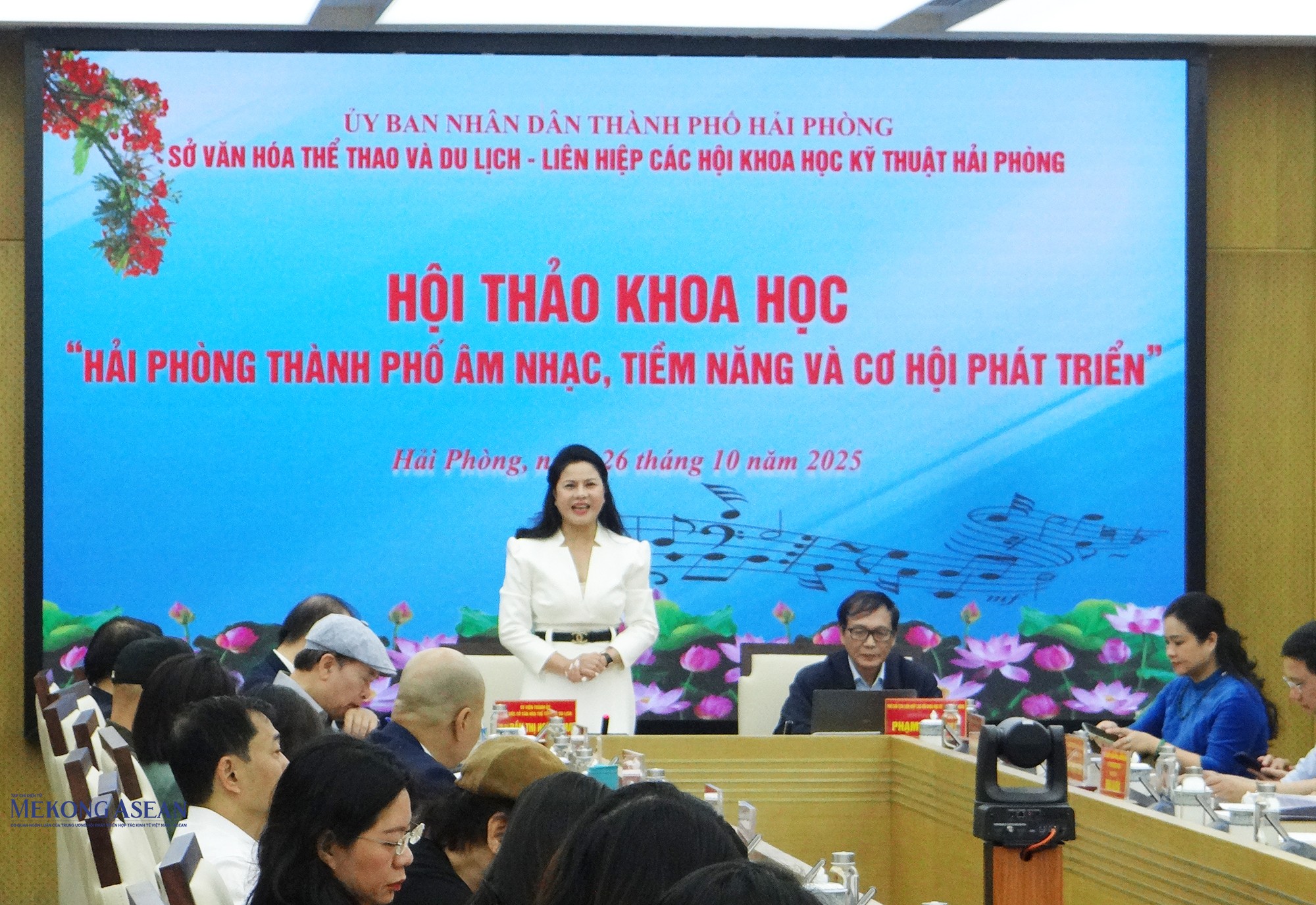 TS Trần Thị Hoàng Mai, Giám đốc Sở Văn hóa, Thể thao và Du lịch thành phố Hải Phòng phát biểu khai mạc hội thảo. Ảnh: Phùng Nguyện/Mekong ASEAN.