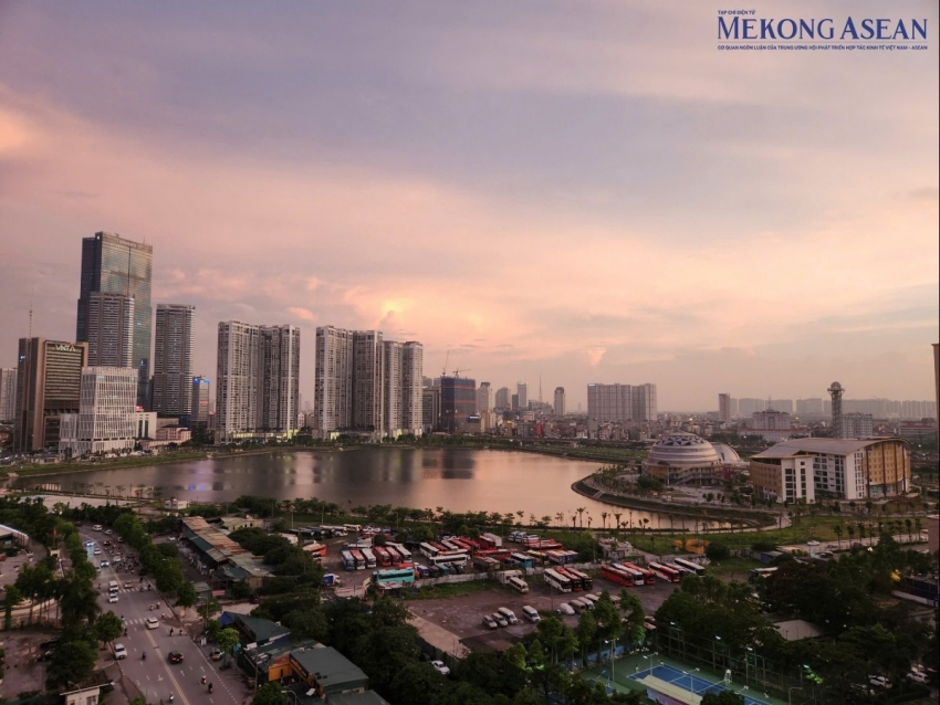 HSBC nâng dự báo tăng trưởng năm 2025 của Việt Nam