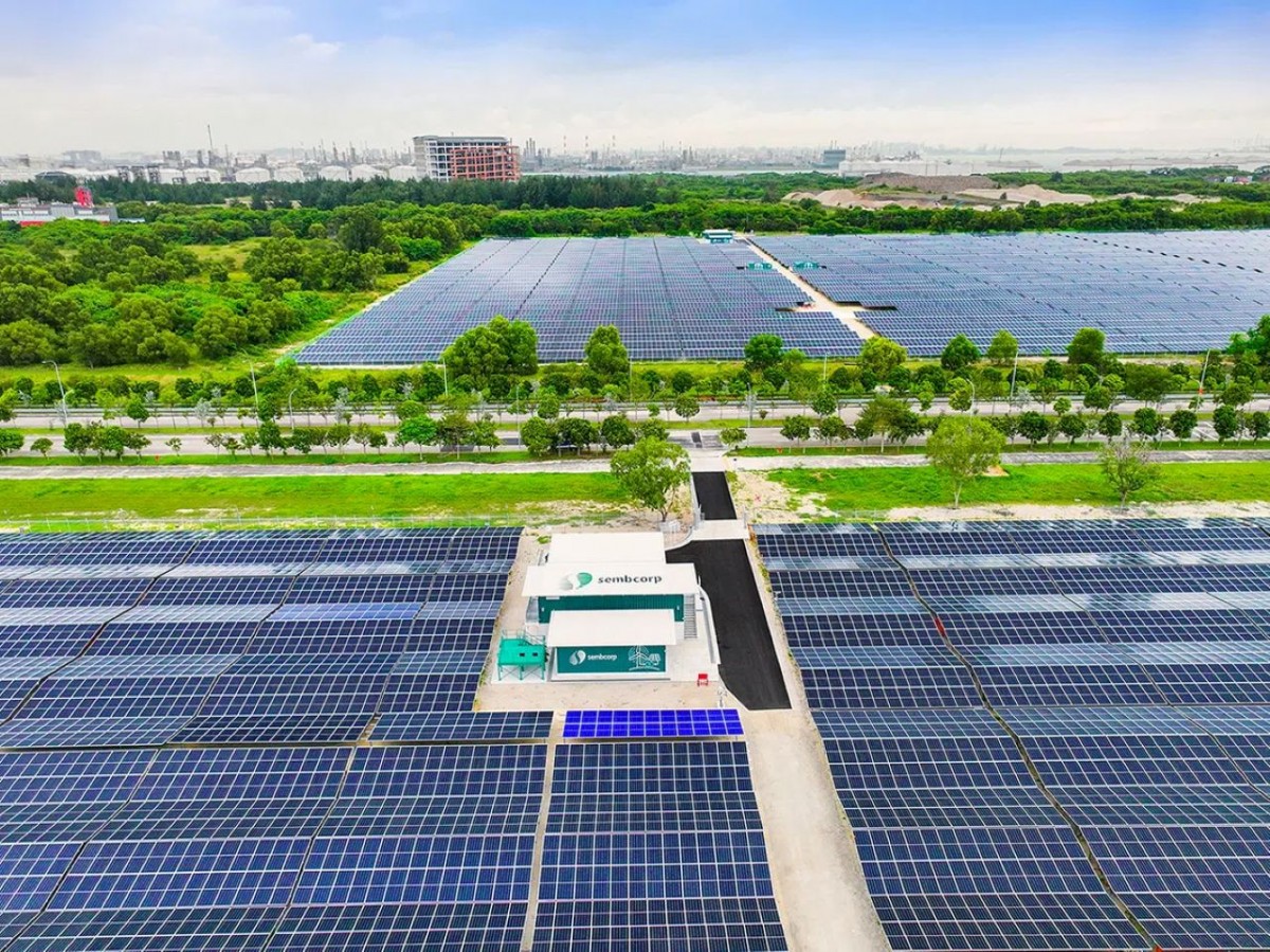 Sembcorp tăng tốc lưu trữ và khai thác tiềm năng mặt trời trên đảo Jurong