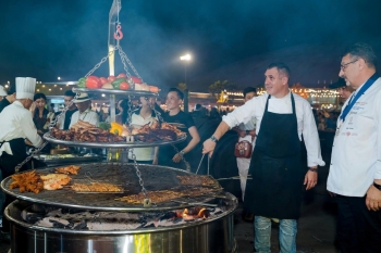 Hội chợ Mùa Thu lần thứ nhất 2025 - địa điểm 'hot' nhất thời điểm này