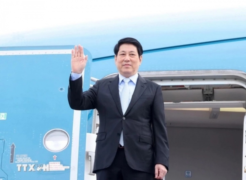 Chủ tịch nước Lương Cường lên đường dự Tuần lễ Cấp cao APEC