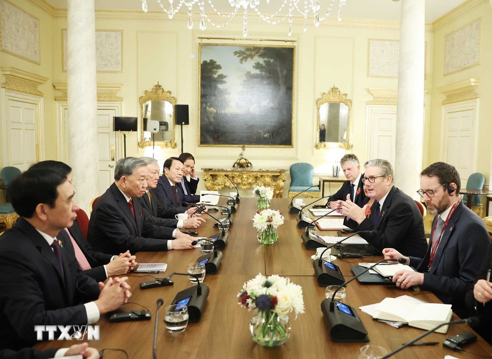 Việt Nam - Anh nâng cấp quan hệ lên Đối tác Chiến lược toàn diện