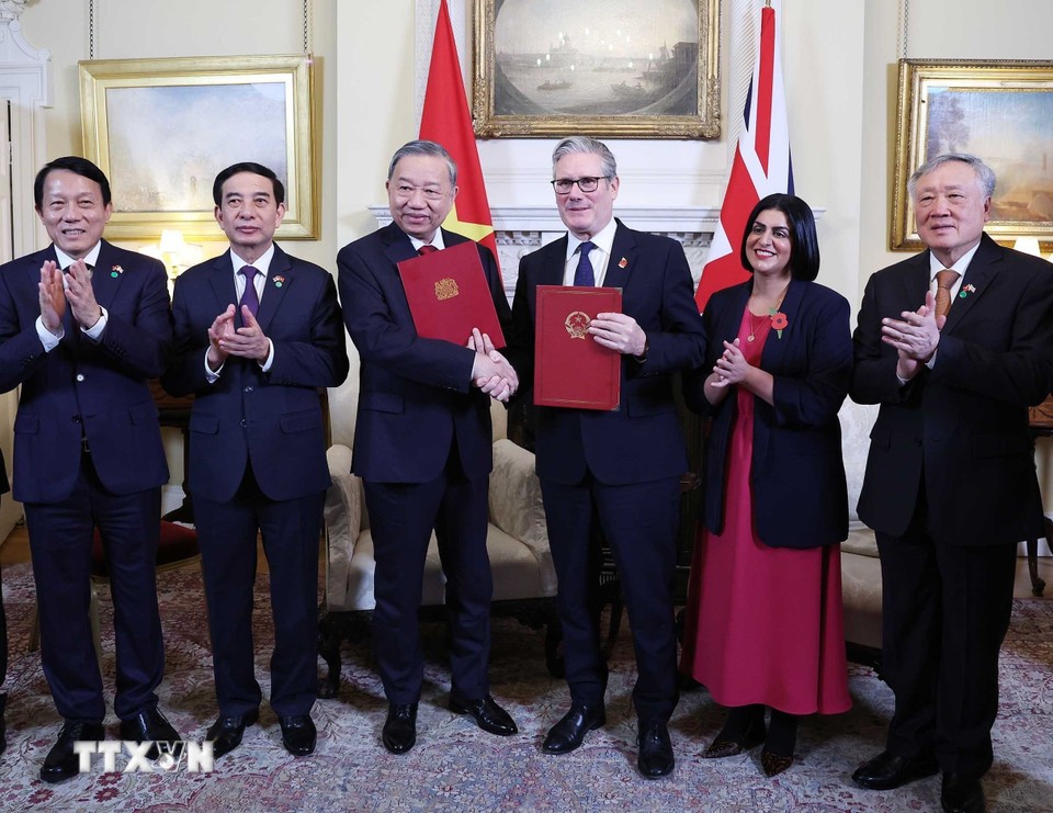 Việt Nam - Anh nâng cấp quan hệ lên Đối tác Chiến lược toàn diện