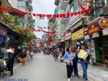 Standard Chartered dự báo GDP Việt Nam tăng 6,5% nửa đầu năm 2026