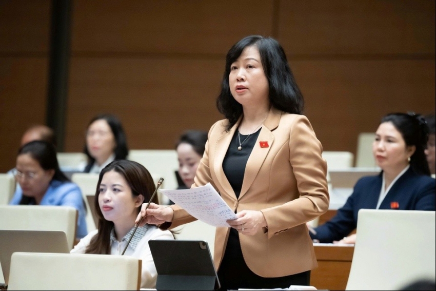 Bộ trưởng Y tế giải trình loạt vấn đề nóng của ngành