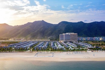 Cổ phiếu về đỉnh 3 năm, CEO đang kinh doanh ra sao