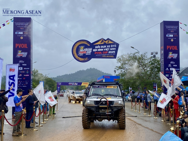 PVOil VOC 2025 quy tụ 70 đội đua với 140 vận động viên tham gia, thi đấu tại 4 phân hạng gồm cơ bản, bán tải nâng cao, SUV nâng cao và chuyên nghiệp. 