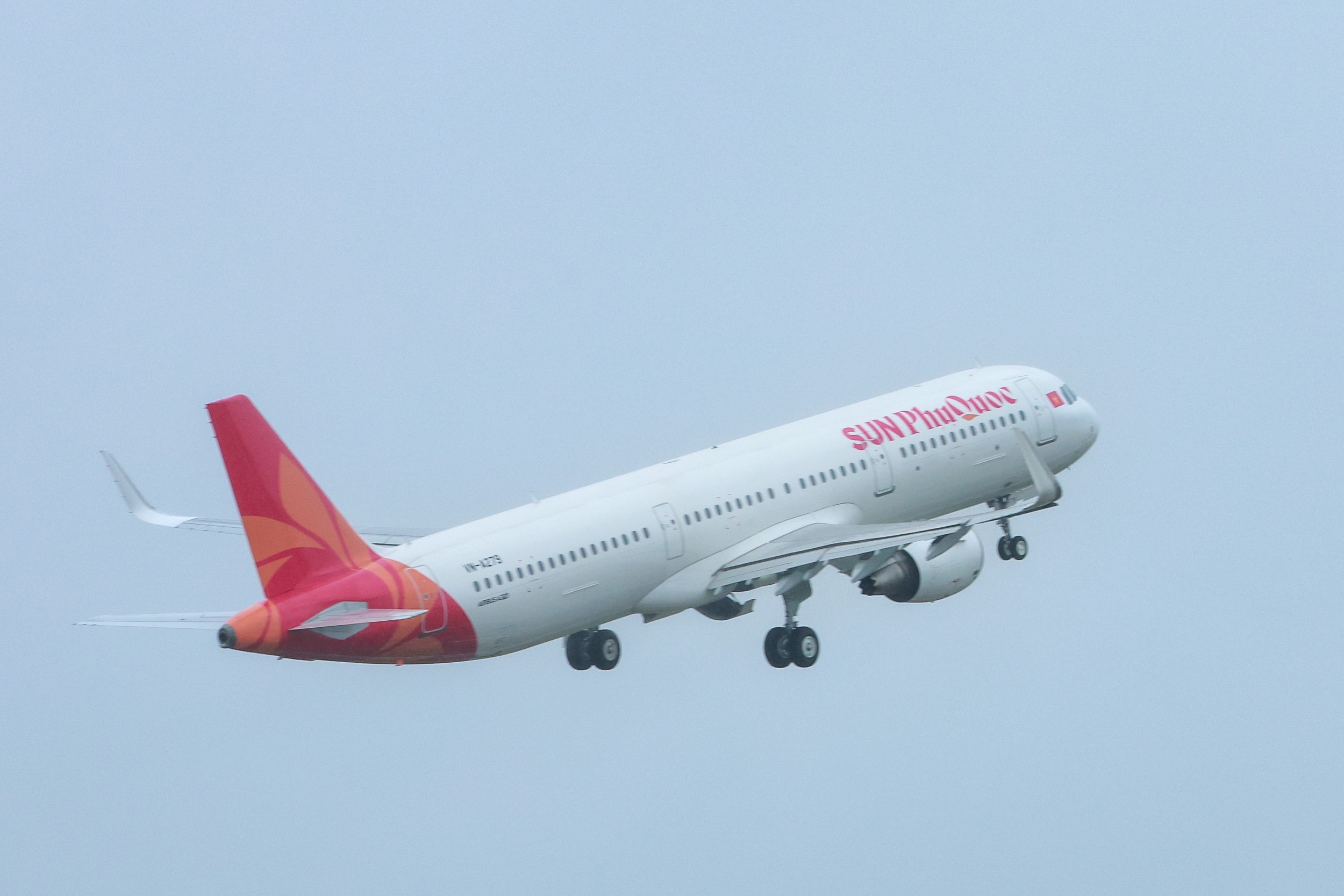 Cận cảnh những chuyến bay thương mại đầu tiên của Sun PhuQuoc Airways