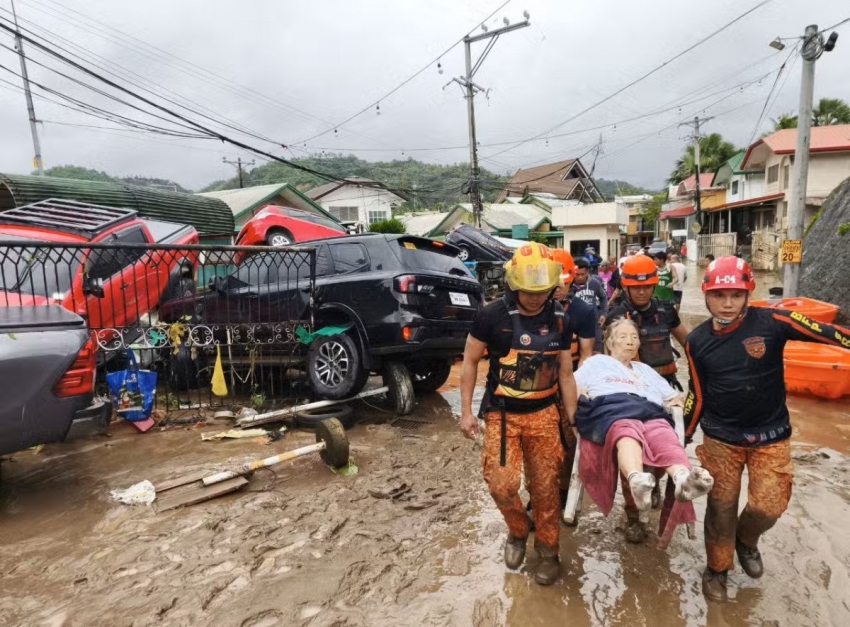 Bão Kalmaegi đổ bộ Philippines, 380 nghìn người sơ tán, ít nhất 5 người thiệt mạng
