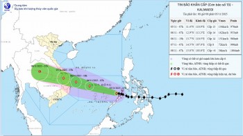 Bão Kalmaegi đi vào Biển Đông trở thãnh cơn bão số 13