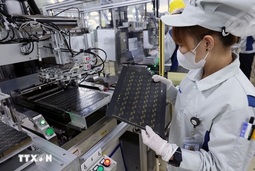 Sức khỏe ngành sản xuất Việt Nam cải thiện mạnh trong tháng 10