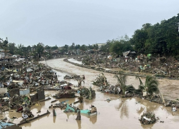 Philippines ban bố tình trạng thảm họa quốc gia sau bão Kalmaegi