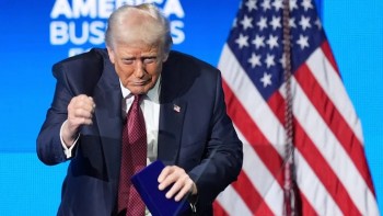 Tổng thống Trump nhảy múa trong ngày kỷ niệm một năm nhậm chức