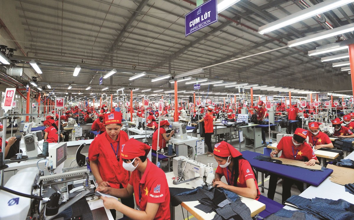 Tăng lương tối thiểu từ 1/1/2026, mức cao nhất 5,3 triệu đồng/tháng