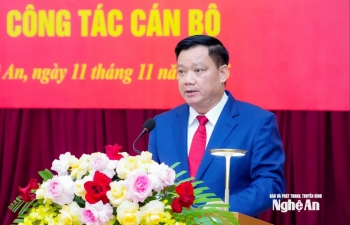 Chủ tịch UBND tỉnh Hưng Yên Nguyễn Khắc Thận giữ chức Bí thư Tỉnh ủy Nghệ An