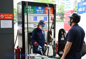Giá xăng ngày 13/11 có thể tăng nhẹ