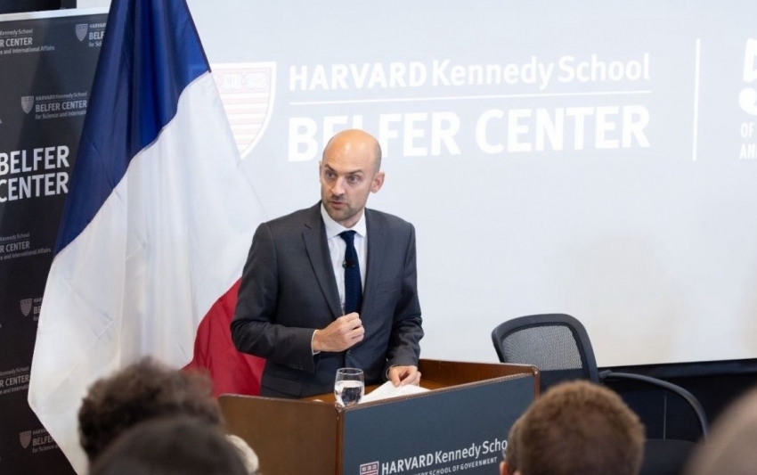 Pháp cảnh báo rủi ro từ khoản vay EU dành cho Ukraine