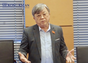 Còn băn khoăn về việc 'cung cấp một bộ sách giáo khoa cho toàn quốc'