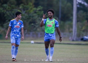 HLV Kim Sang Sik nói về khả năng ra sân của Xuân Son trận gặp Lào