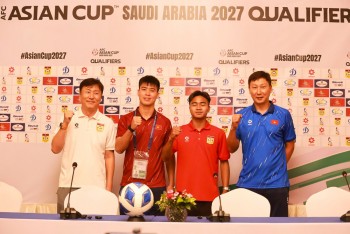 HLV tuyển Lào: Việt Nam mạnh hơn Malaysia