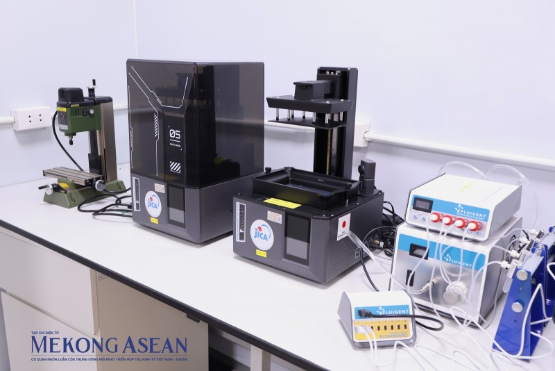 Khai trương trung tâm R&D về công nghệ phân tích môi trường tại Hoà Lạc