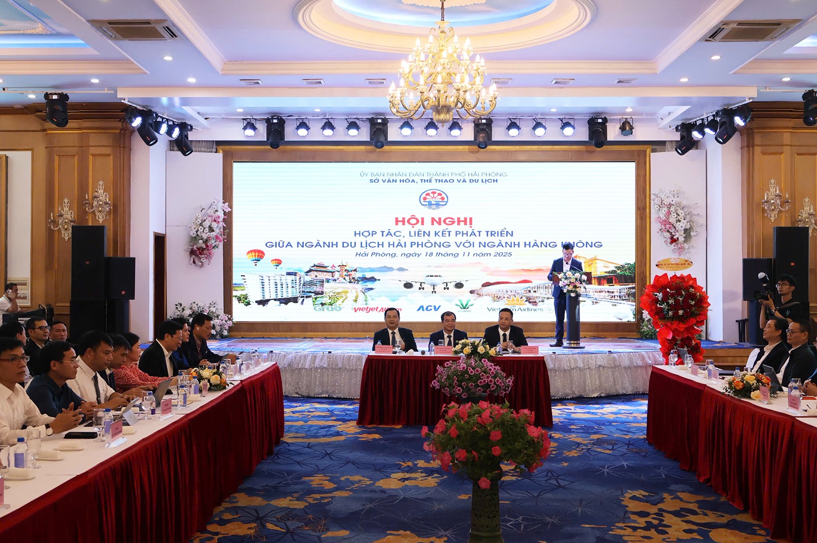 Quang cảnh hội nghị. Ảnh Hạnh Nguyễn.