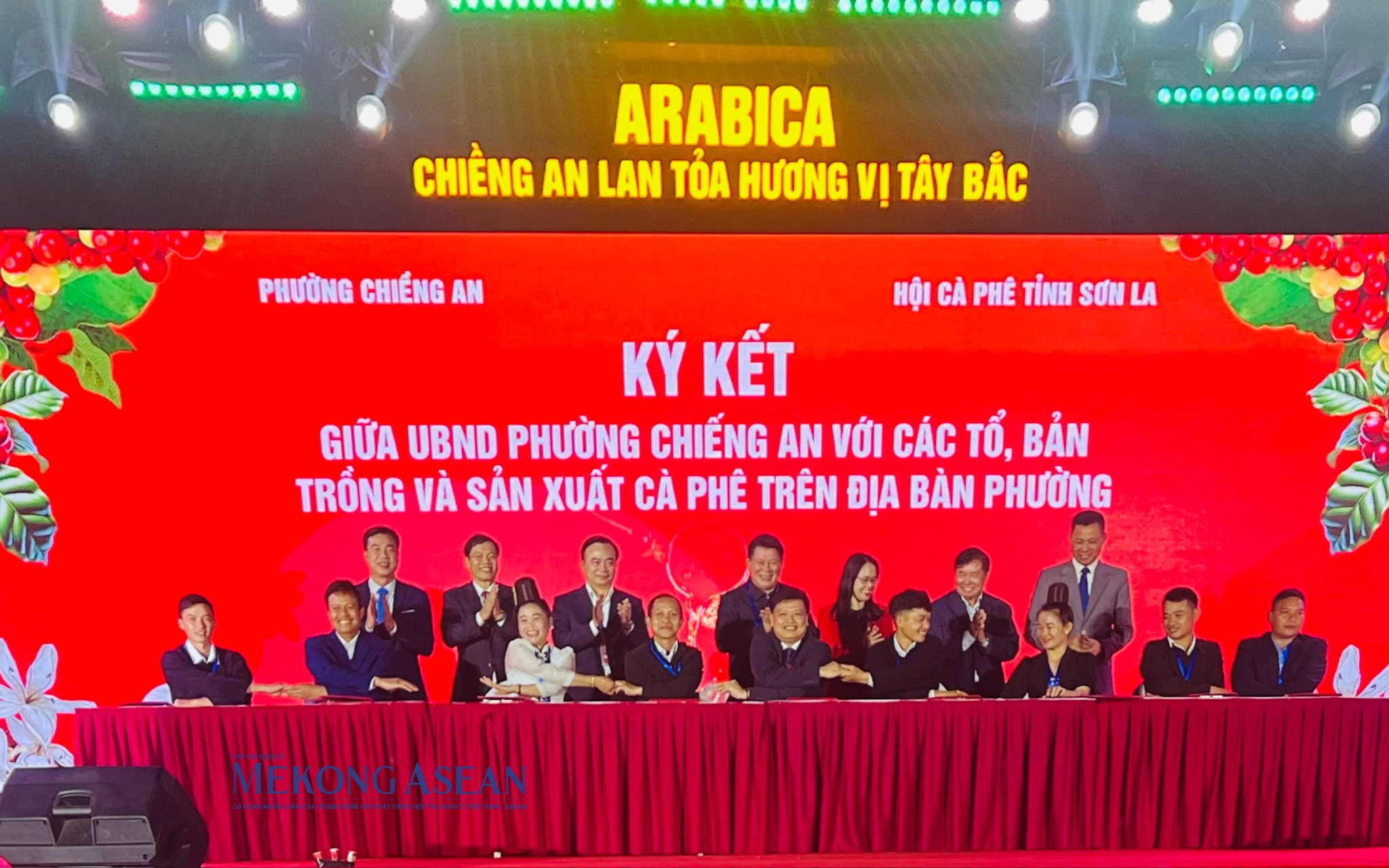 Chiềng An: Thoát nghèo bền vững và làm giàu từ những đồi cà phê Arabica chín đỏ