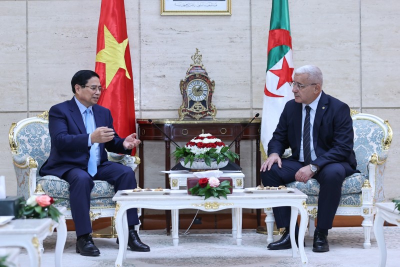 Thủ tướng Phạm Minh Chính hội kiến Chủ tịch Hạ viện Algeria