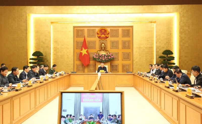 Phó Thủ tướng Thường trực Chính phủ Nguyễn Hòa Bình dự tại điểm cầu trụ sở Chính phủ - Ảnh VGP/Đình Hải