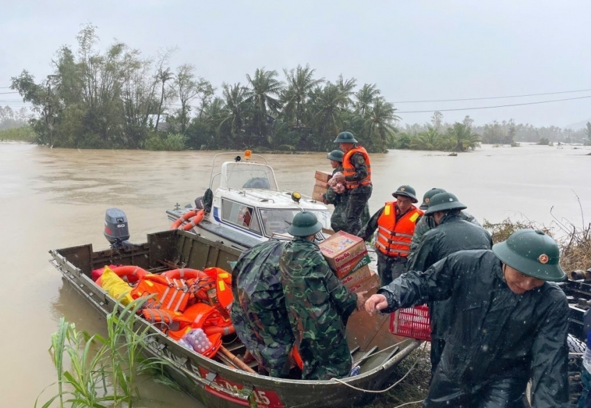 Trung Bộ: Lũ đang xuống, mưa lớn diện rộng giảm dần