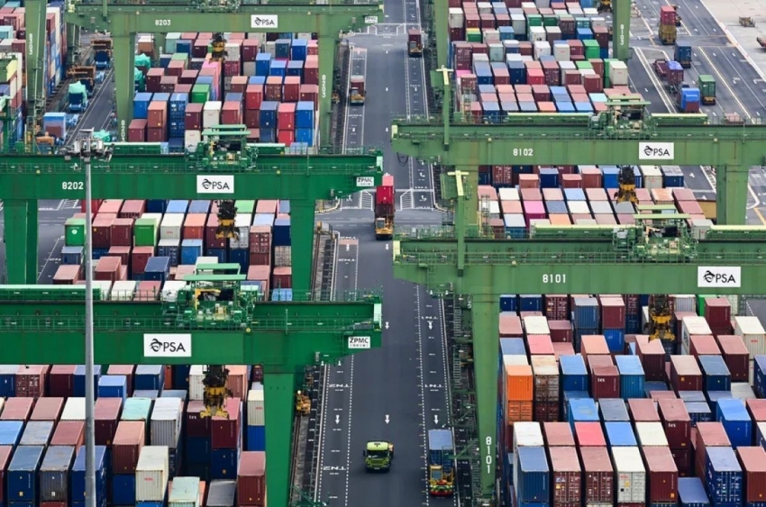 Singapore nâng dự báo tăng trưởng GDP năm 2025 lên 4%