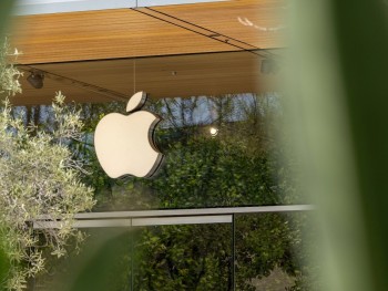 Tin công nghệ tuần qua: iPhone sắp có ốp lưng cảm ứng, Vivo X300 Series về Việt Nam