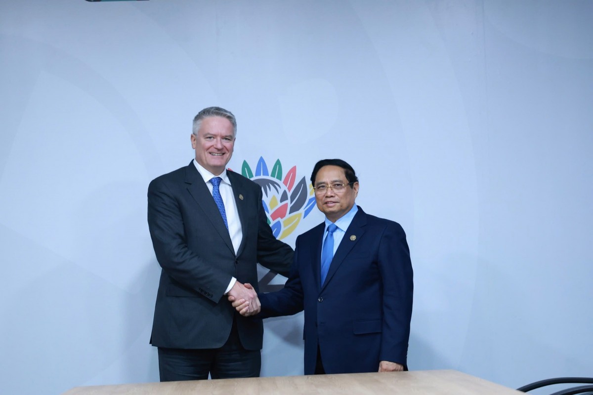 Thủ tướng gặp lãnh đạo Pháp, Đức, Singapore, Hà Lan tại thượng đỉnh G20