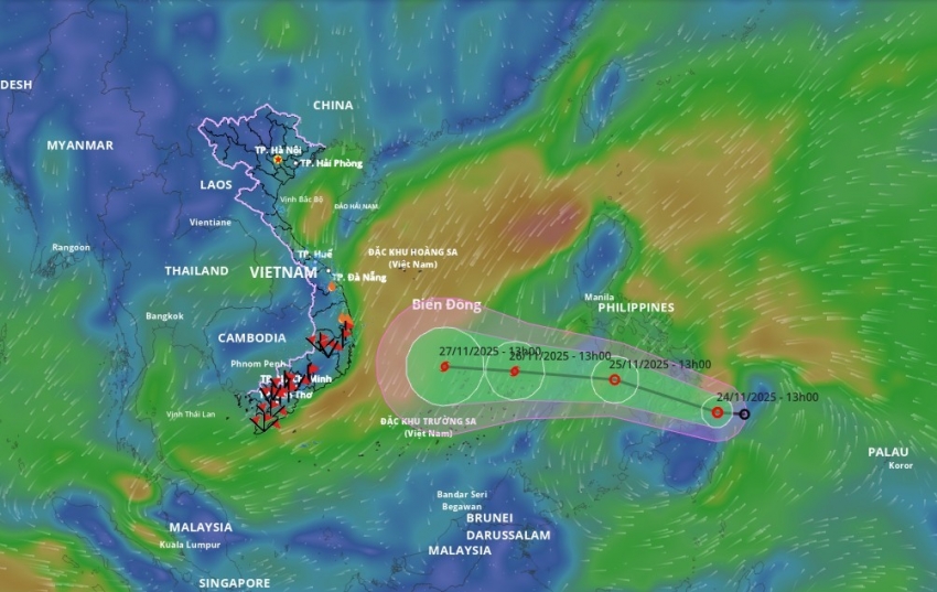 Chủ động ứng phó sớm với áp thấp nhiệt đới gần Biển Đông